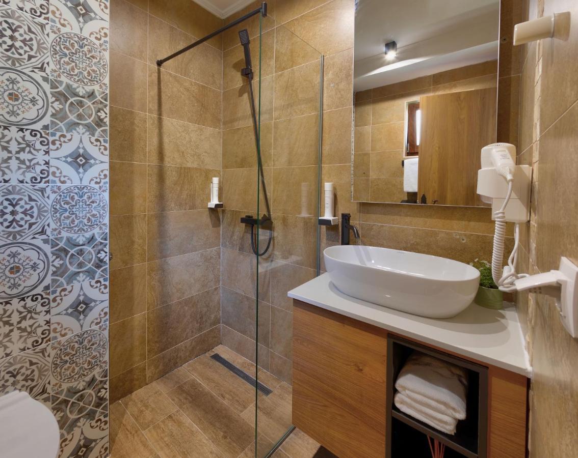 Hotel Sinan Han Мостар Екстериор снимка