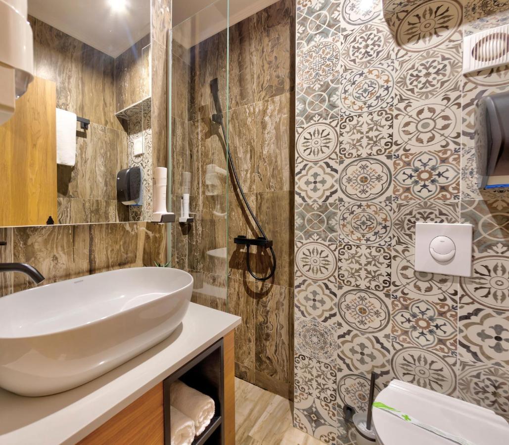 Hotel Sinan Han Мостар Екстериор снимка